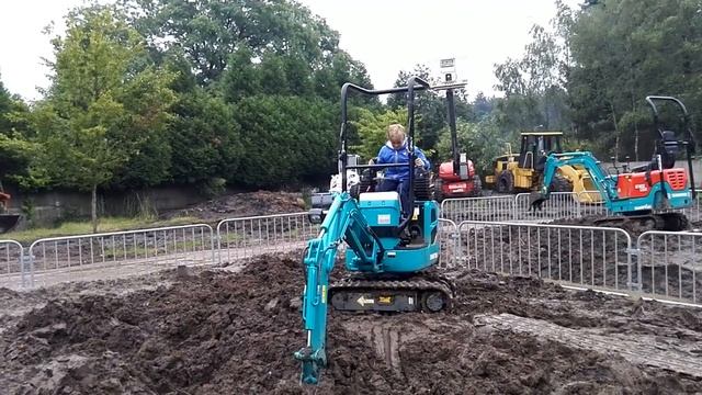 Sunward Europe Mini Excavator SWE08B смотреть онлайн