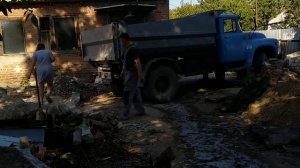 Влог: ЗиЛ-130 привез щебень