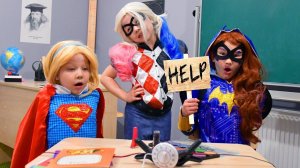 Харли Квинн ЗАХВАТИЛА ШКОЛУ! СуперГеройский ЧЕЛЛЕНДЖ в ШКОЛЕ в реальной жизни! DC Super Hero Girls