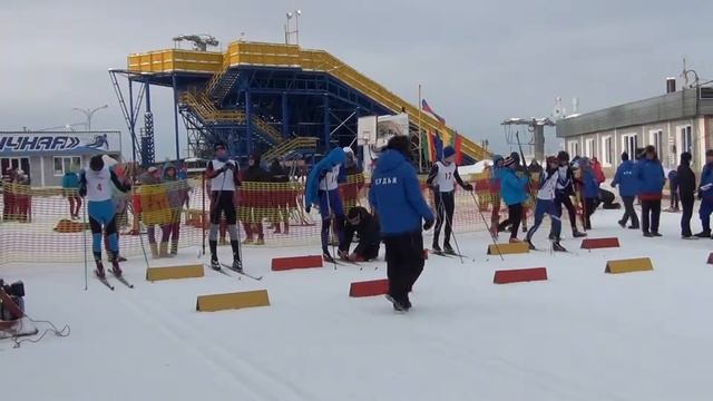 Чемпионов тренируют на Мельничной смотреть онлайн