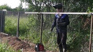 Забор из шифера с защитой от побегов сливы ч.2