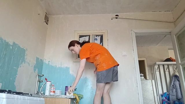 РЕМОНТ. КРАШУ КУХОННУЮ ДВЕРЬ И ОКНО МЕЖДУ ВАННОЙ И КУХНЕЙ! смотреть онлайн