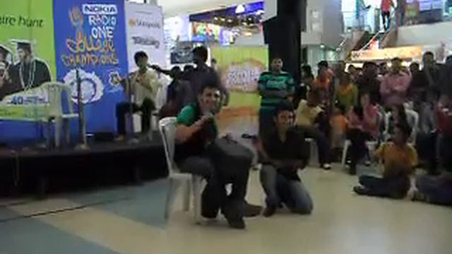Ojas Bhatt interacting with the audience with his Remo Djembe смотреть онлайн