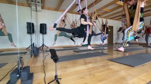 Мастер класс по аэройоге