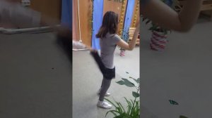 Бабочка под юбкой