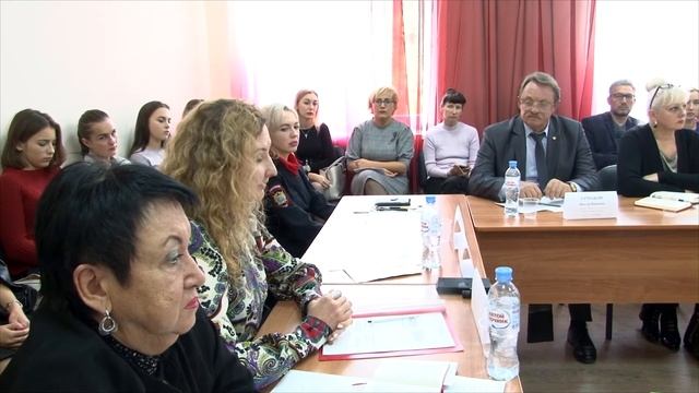 Круглый стол смотреть онлайн