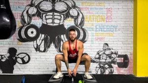 Упражнение ТОП для ягодиц. Приседания в колодец.