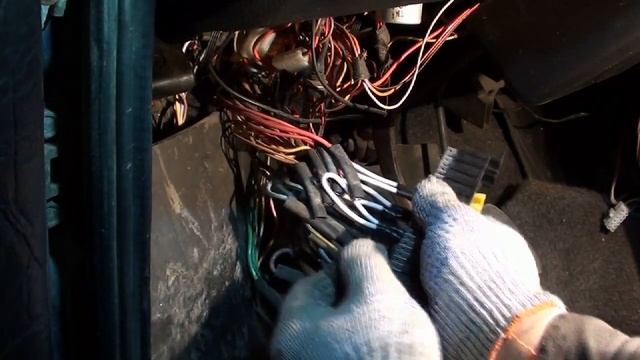 Замена блока предохранителей старого на новый образец. ВАЗ Ока 1113. смотреть онлайн