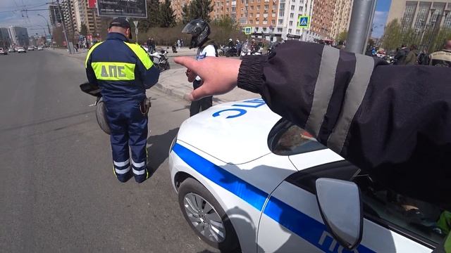 ОСТАНОВИЛ ДПС I МАМА ДЕРЖАЛАСЬ КАК МОГЛА ! I МотоТакси смотреть онлайн