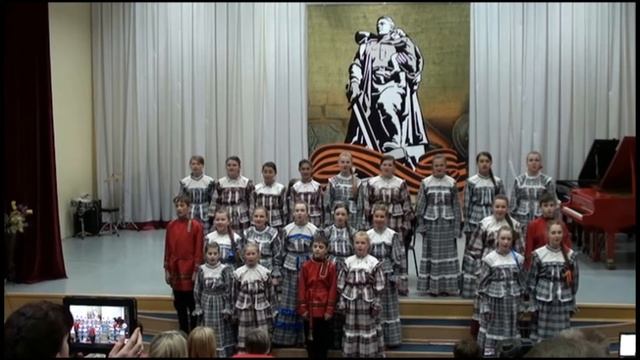 "Перезвон" исполняет "Мать-Россия" смотреть онлайн