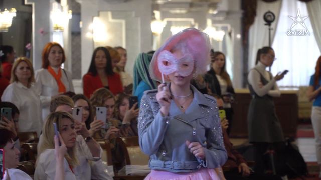 Чемпионат «Beauty is my time» / 6 образов от стилистов Центра медиапроектов «Звезда» смотреть онлайн