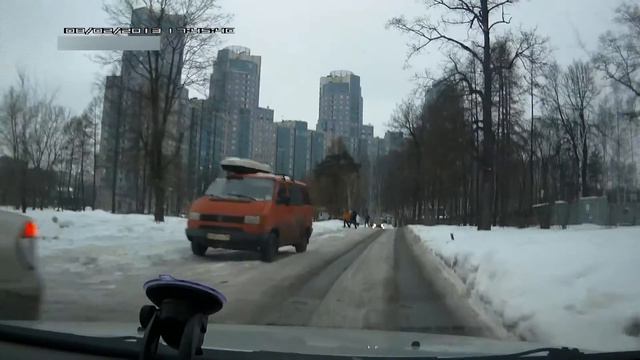 БЧД с чайником в снежной колее смотреть онлайн