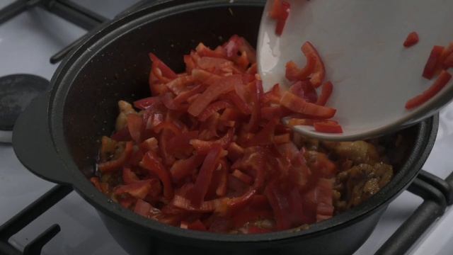 Джамбалайя - традиционное американское блюдо из риса. Американский плов с курицей и ветчиной. смотреть онлайн