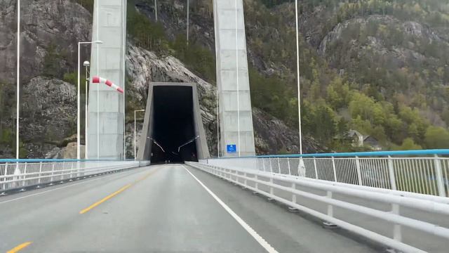 Важная информация для украинских беженцев на автомобиле в Норвегию смотреть онлайн