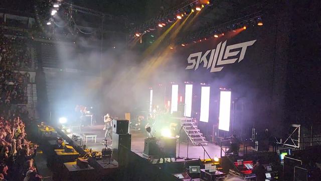Skillet - The Resistance - LIVE - Dec 05 2023 Fort Wayne, IN Allen County War Memorial Coliseum
