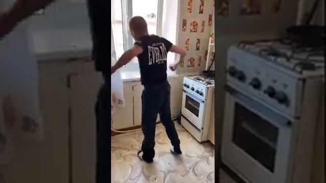 ЗАМЕНА ЗАМКА ВХОДНОЙ ДВЕРИ С СЕКРЕТОМ смотреть онлайн