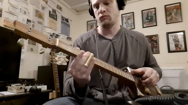 BOSS ME-8 - Great cigar box guitar sound смотреть онлайн