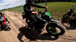 Покатушка на МОПЕДАХ по лесу, АЛЬФА VS ДЕЛЬТА, ЗАСТРЯЛИ толпой в лесу? #дельта #мопед #покатушки