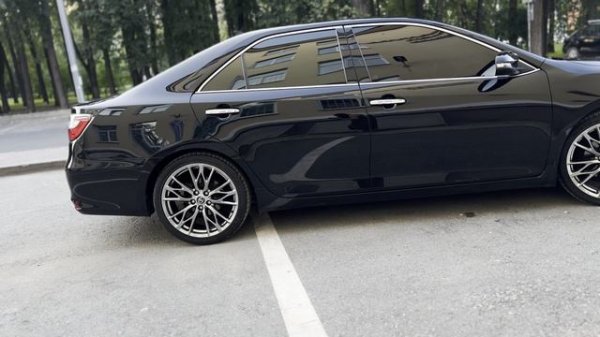 Camry 55 на дисках от lexus isf