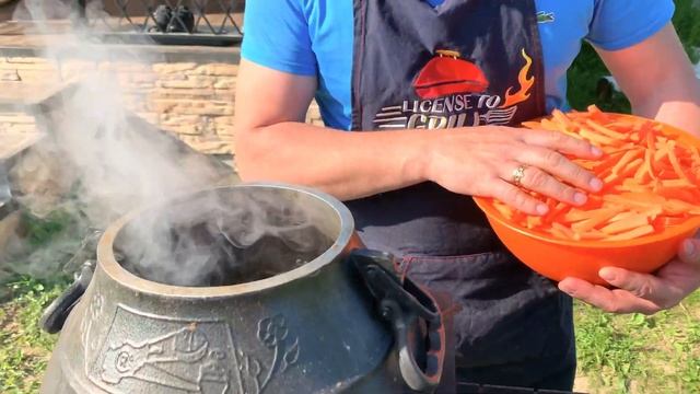 Узбекский плов в афганском казане.