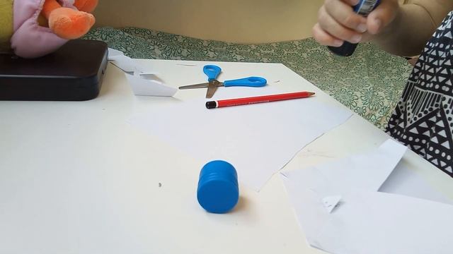Делаем цыпленка из бумаги смотреть онлайн