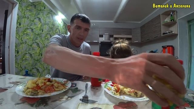 ГОТОВИМ МЯСО ПО ФРАНЦУЗСКИ / РЕЦЕПТ ОТ ВИТАЛИКА И АНГЕЛИНЫ / МУКБАНГ / КУПИЛИ ДВА СТУЛА