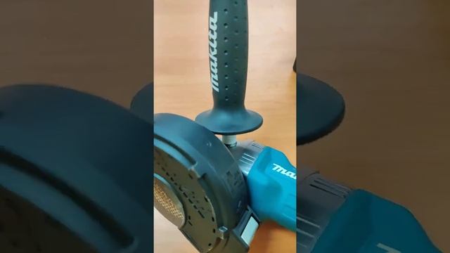 Makita Grinder X Lock GA041G - Makita Cordless Angle Grinder X Lock 40V max смотреть онлайн