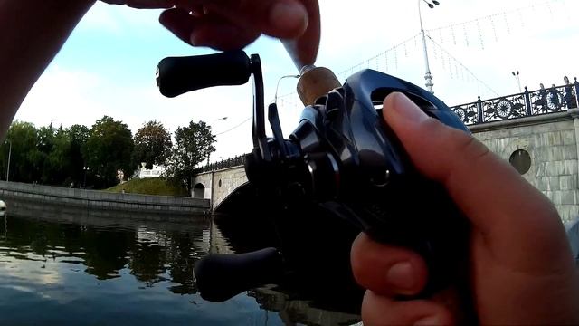 Обзор SHIMANO CASITAS 151.  Покидушки + Streetfishing. Крупный окунь.