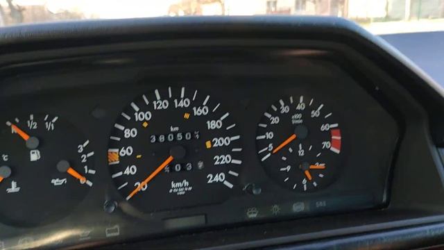 Mercedes W124 M111 rough idle смотреть онлайн