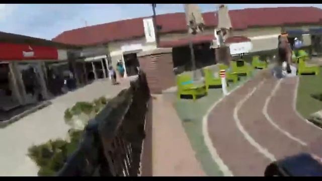 Woodbury Common Shopping Mall смотреть онлайн