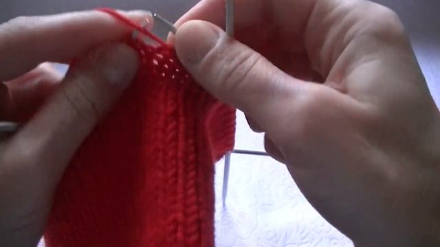 Вязаная шапка тыковка с интересной макушкой резинкой 1*1.ТРЕНД СЕЗОНА! смотреть онлайн