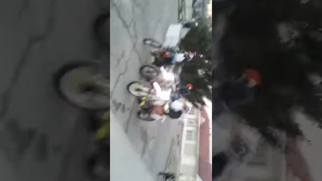 Дед Морозы на банках смотреть онлайн