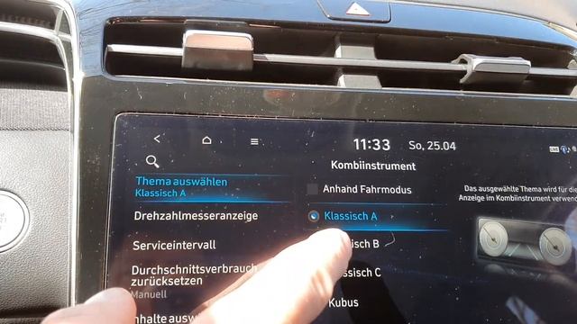 Hyundai Tucson NX4 Bildschirmthema Instrumententafel ändern.