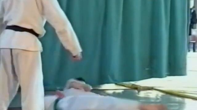 Приемы ножом против ножа 3 Часть 15 смотреть онлайн