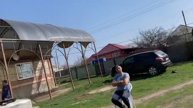 (2 ч.)Николаевские голуби. В гостях у Валерия Задорожнего (Кот) п. Гигант, Сальский р-н. смотреть онлайн