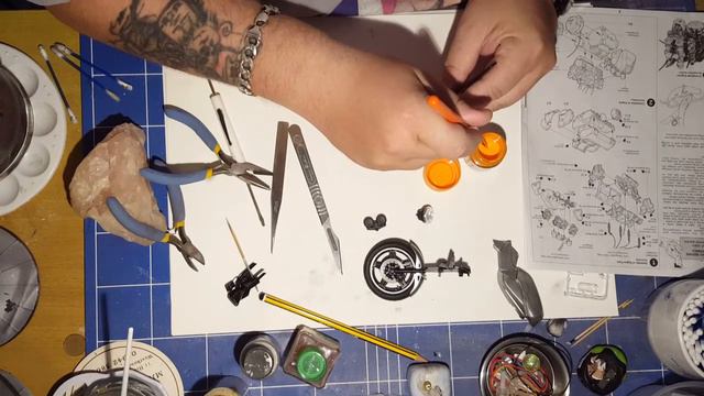 Tamiya CB750F build. смотреть онлайн
