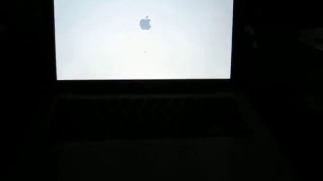 Macbook - First boot смотреть онлайн