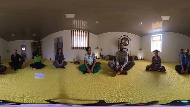 360 Видео. Сатсанг с мастером Леоном "Осознание за пределами концепции" Часть 1. 2 апреля 2023 г смотреть онлайн