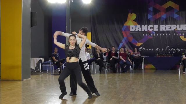 351 Рыбин Андрей и Бондарь Нина Champion fast Final смотреть онлайн