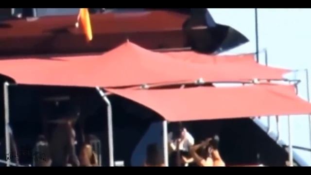 Как отдыхает Криштиану Роналду смотреть онлайн