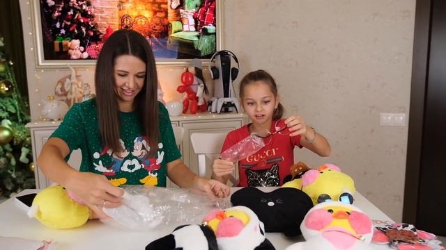 LaLaFanFan - Уточка из Тик-Тока / Подарок от ПОДПИСЧИЦЫ - Я в ШОКЕ! Моя коллекция ЛаЛаФанФан смотреть онлайн