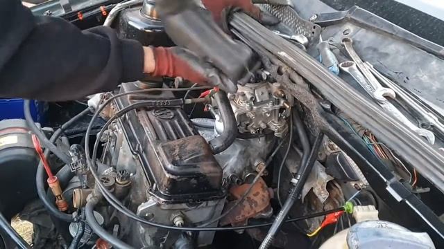 Golf 3 Blow head gasket Fix !! смотреть онлайн