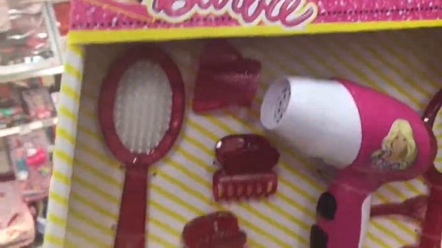 Алиса в магазине Мюллер смотреть онлайн