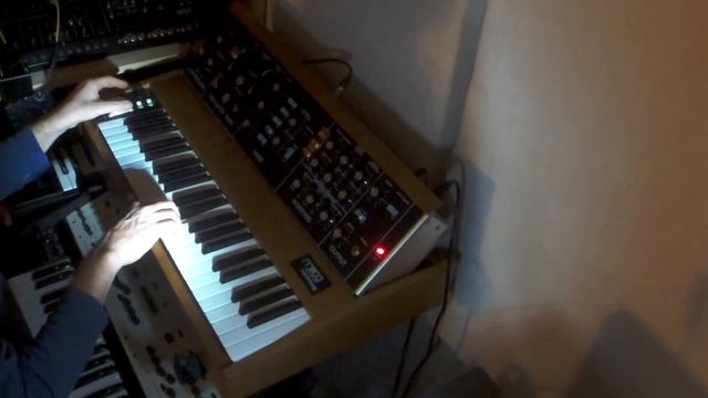 MiniMoog Jam смотреть онлайн