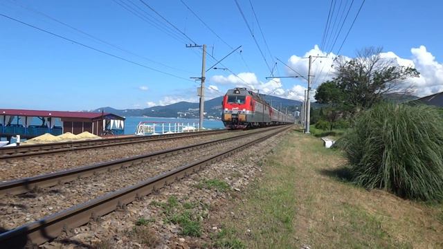 2ЭС4К 102 с поездом №87 Нижний Новгород — Адлер. смотреть онлайн