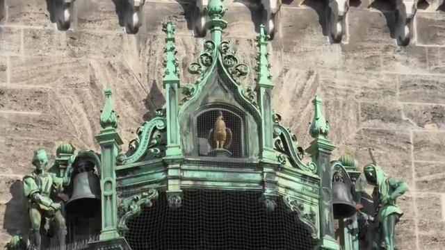 Moderne Tonaufnahme: Glockenspiel, Neues Rathaus - München смотреть онлайн