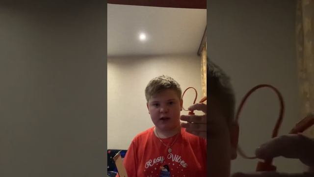 Распаковка наушников “JBL Tune520 BT” смотреть онлайн