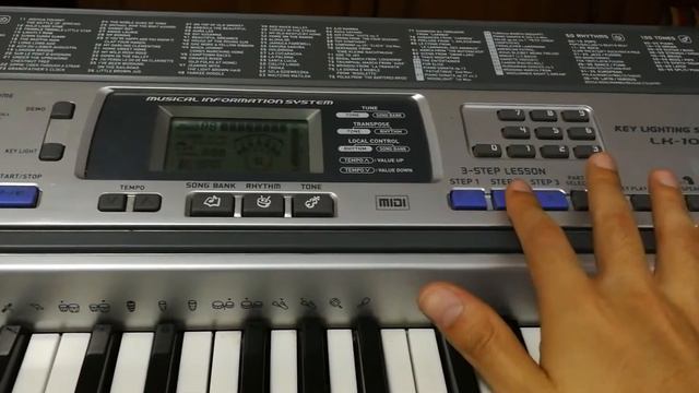 Piano Casio LK-100 смотреть онлайн