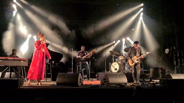 Robin McKelle et Fred Chapellier en guest - Blues Roots Festival - Meyreuil le 11/09/2021 смотреть онлайн