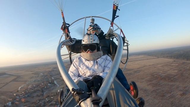 Paramotor flight in tandem смотреть онлайн